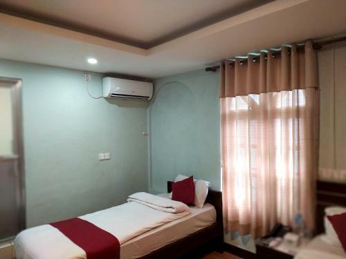 Hotel Club Orchid Inn