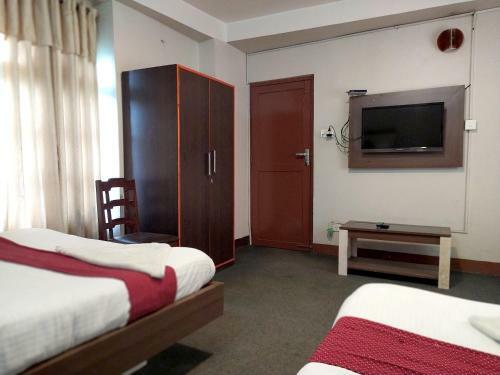 Hotel Club Orchid Inn