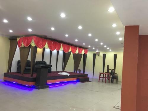 Hotel Club Orchid Inn