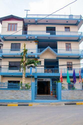 Hotel Middle Point