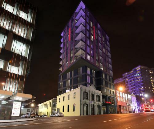 Hotel Ramada Suites Victoria Street West