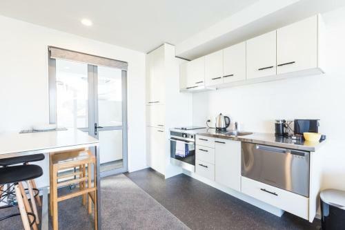 Chic Ponsonby 1 Brm Apartment Carpark Included!