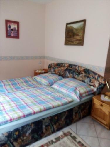 Hostal T�th Vend�gh�z