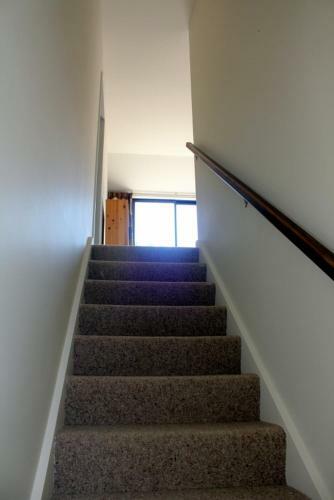 26 Caverhill Close