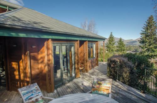 Alpine On Oregon - Hanmer Springs Holiday Home