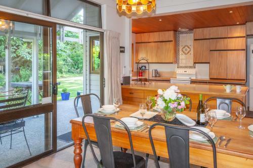 Charming On Cheltenham - Hanmer Springs Holiday Home