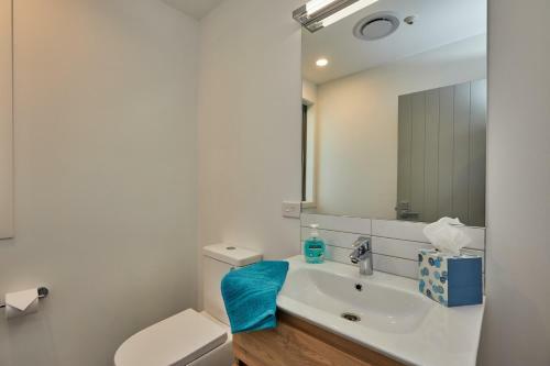 Shearwater Apartments