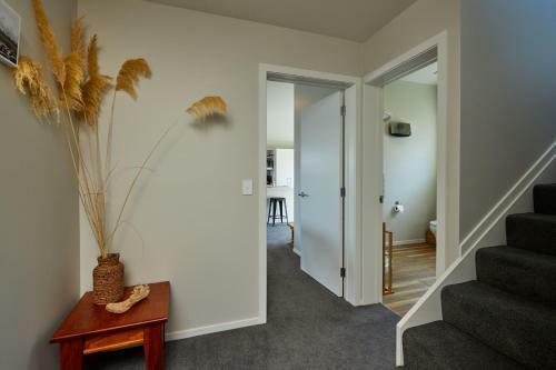 Simon's Place - Kaikoura Holiday Home