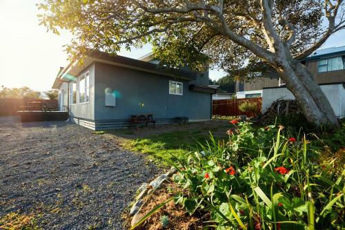 Simon's Place - Kaikoura Holiday Home