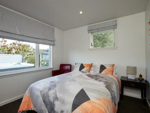 Bayview Blue - Kaikoura Holiday Home