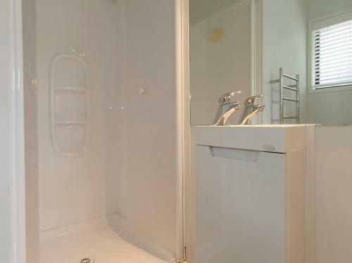 Quails Run - Kuaotunu Beachfront Holiday Home