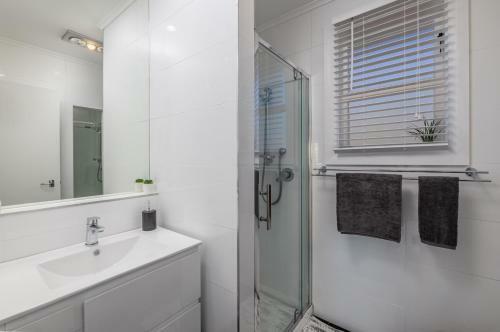 Enjoy The View - Kerikeri Holiday Home