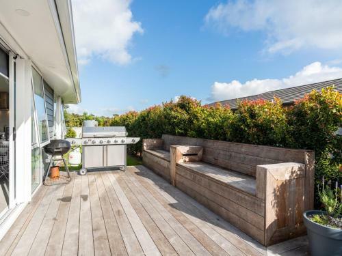 First Choice In Mangawhai - Mangawhai Holiday Home