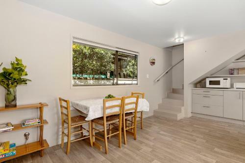 A Little Hideaway - Mangawhai Heads Holiday Home