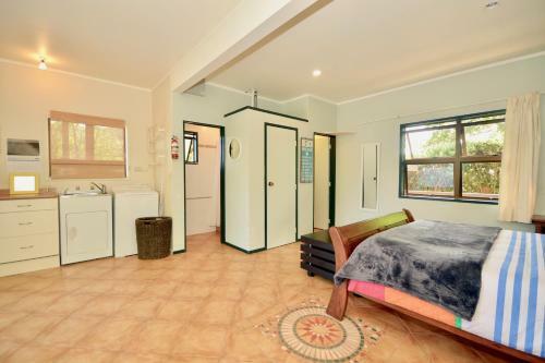 Stay Mill Bay - Mangonui Holiday Home