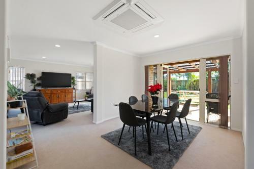 Mount Holidaze - Mt Maunganui Holiday Home