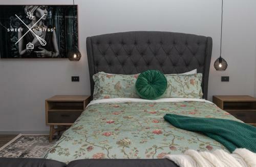 City Living Apartment Three