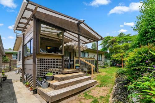Lancashire Fold - Ngongotaha Holiday Home