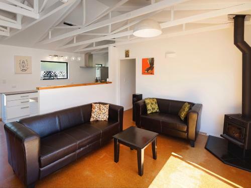 Island Time - Onetangi Holiday Home
