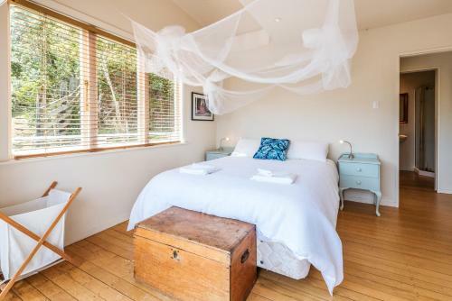 Alison's Place - Onetangi Holiday Home