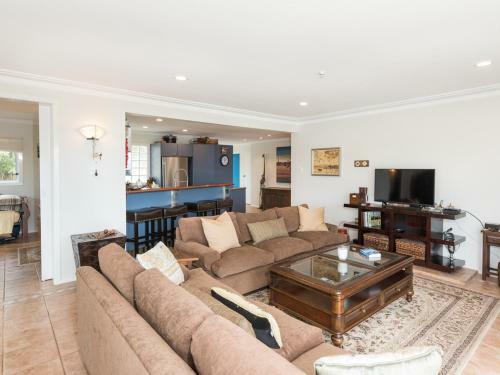 Captain's Quarters - Opua Holiday Home
