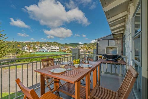 Sea Views Apartment - Onemana Apartment