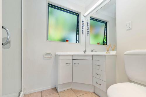 Falls Retreat - Okere Falls Holiday Home