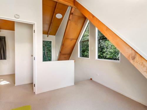 Okere Retreat - Pet Friendly Okere Falls Holiday Home
