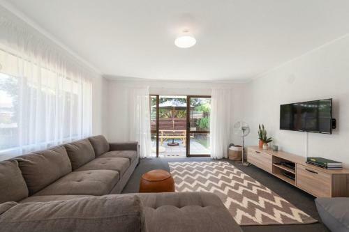 Coastal Cottage - Papamoa Holiday Home