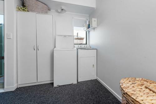 Papamoa Pacific View - Papamoa Holiday Home
