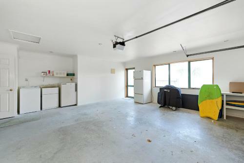 Palm Tree Haven - Papamoa Holiday Home
