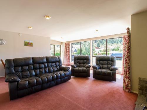 Mill House - Wanaka Holiday Home