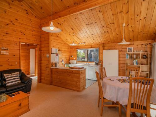 Lazy Daze Bach - Pauanui Holiday Home
