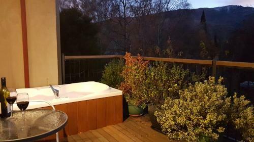 Private And Peaceful Studio Apartment