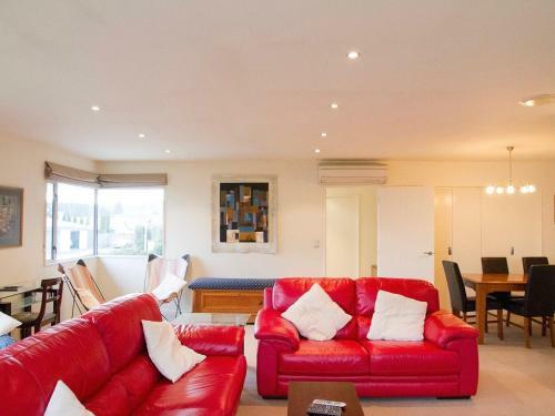 Meadowstone Retreat - Wanaka Holiday Home