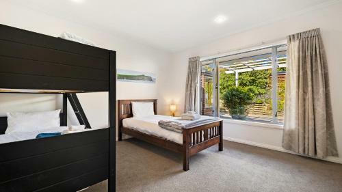 Hillview Haven - Wanaka Holiday Home
