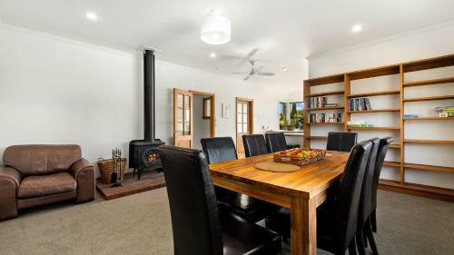 Hillview Haven - Wanaka Holiday Home