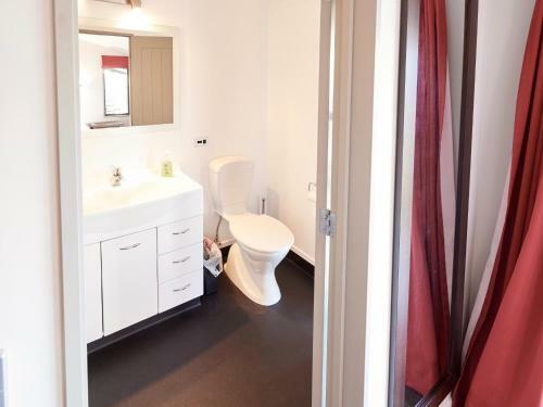 Juno Escape - Wanaka Holiday Home