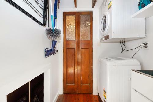Piha - City Escape, Piha Holiday Home