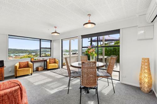 Bowview - Raglan Holiday Home