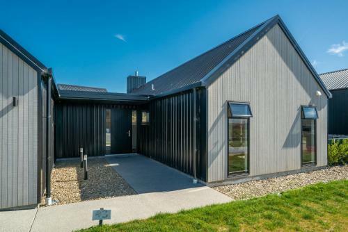Northburn Lodge - Wanaka Holiday Home