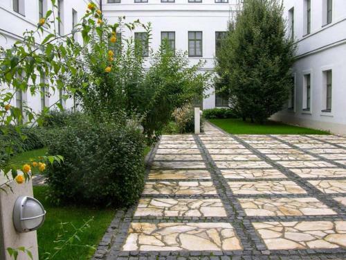 Horvath House Apartment