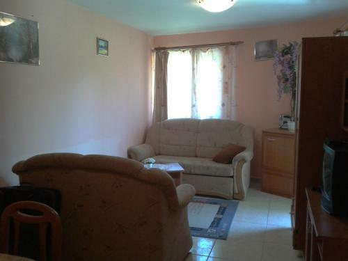 Kis-barbara Apartman