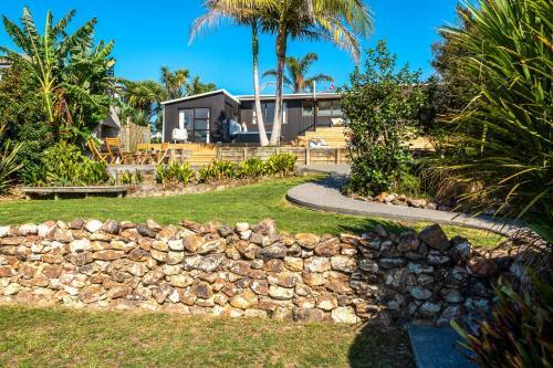 Sol Spa Oasis - Surfdale Holiday Home
