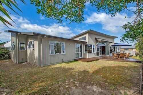 Restful Ruakaka - Ruakaka Holiday Home