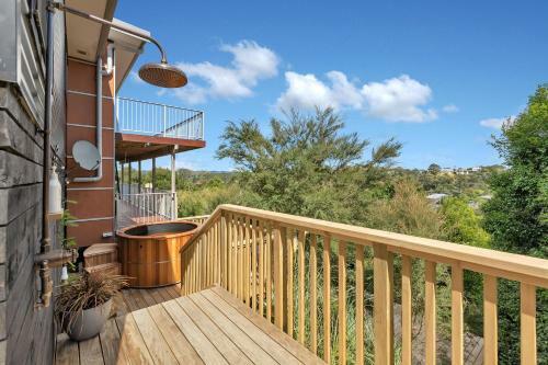 The Retreat At Russell