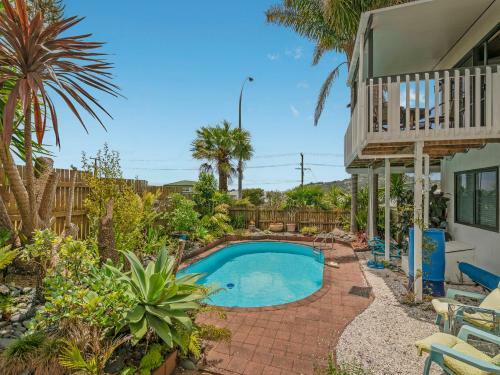 Harbour View - Tairua Holiday Home