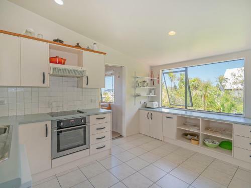 Harbour View - Tairua Holiday Home