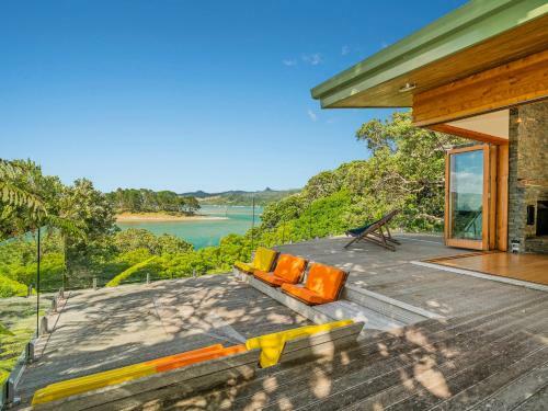 Te Whare Rakau - Tairua Holiday Home