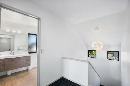 The Aubery Villa - Rainbow Point Holiday Home